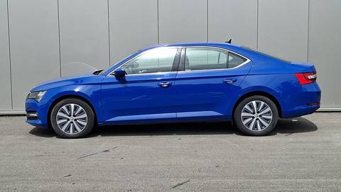 2021 Škoda Superb — sličica 2
