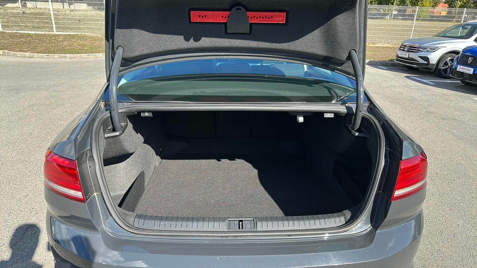 2017 Volkswagen Passat — fotografija 12