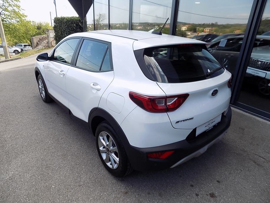 2018 Kia Stonic — fotografija 7