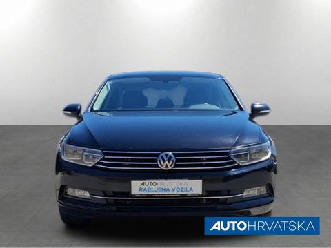 2019 Volkswagen Passat — sličica 3
