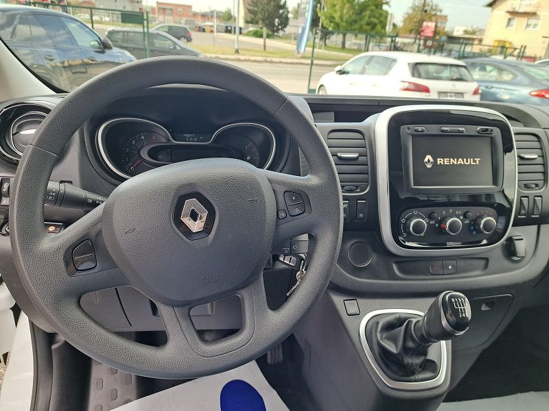 2020 Renault Trafic — fotografija 9