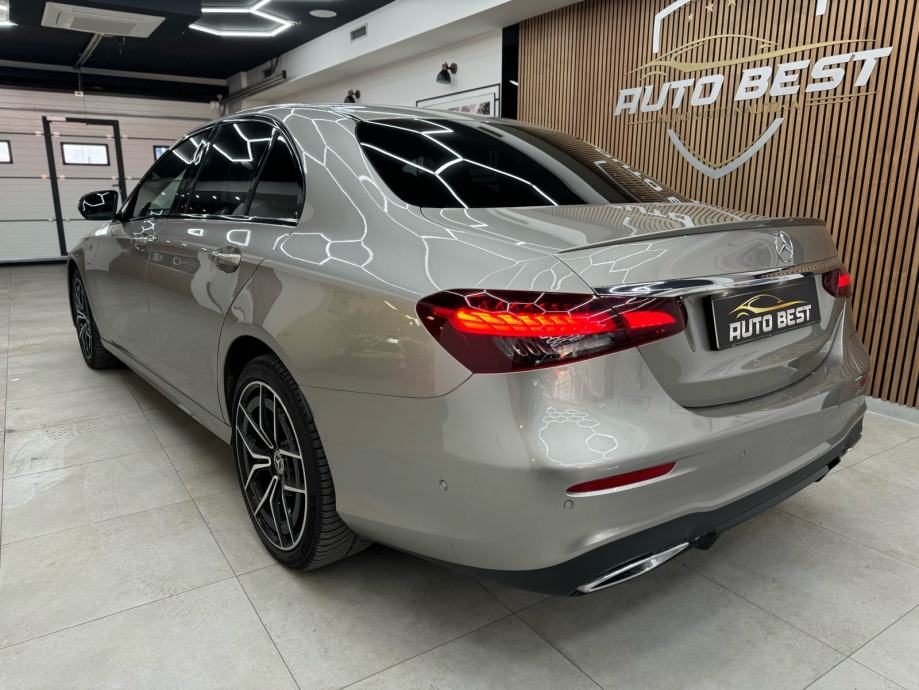2022 Mercedes-Benz E-klasa — fotografija 4