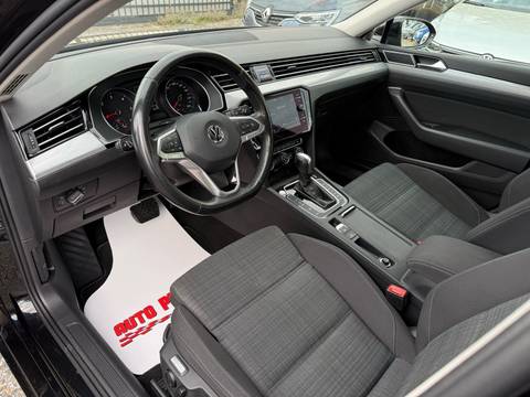 2020 Volkswagen Passat — sličica 8