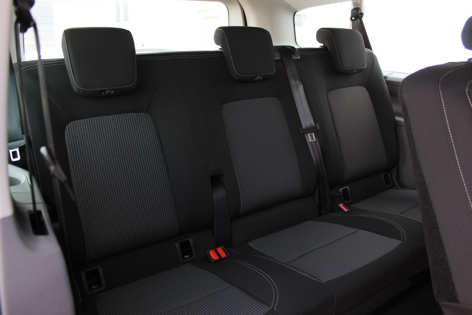 2026 Volkswagen Caravelle — fotografija 12