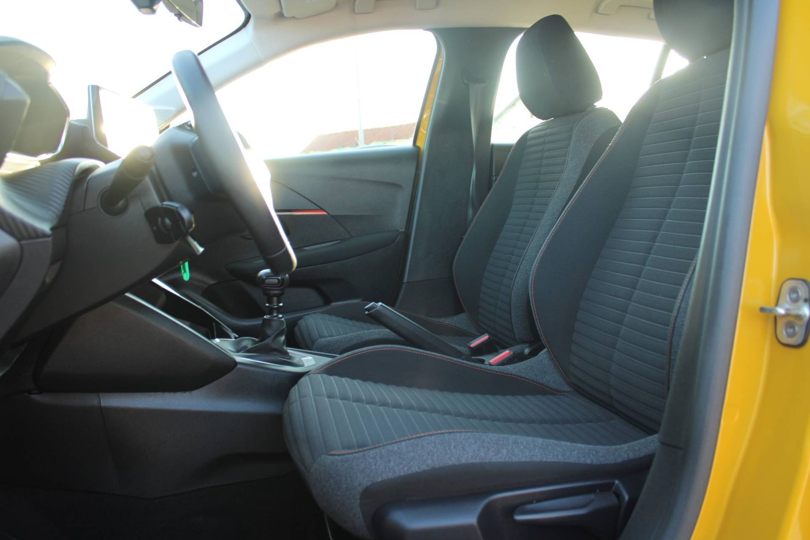 2022 Peugeot 208 — fotografija 9