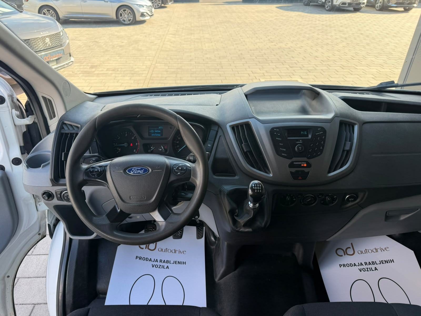 2015 Ford Transit — fotografija 17