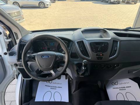 2015 Ford Transit — sličica 17