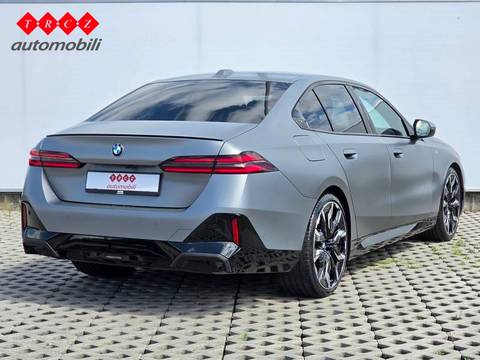 2024 BMW Serija 5 M Sport Pro — sličica 4