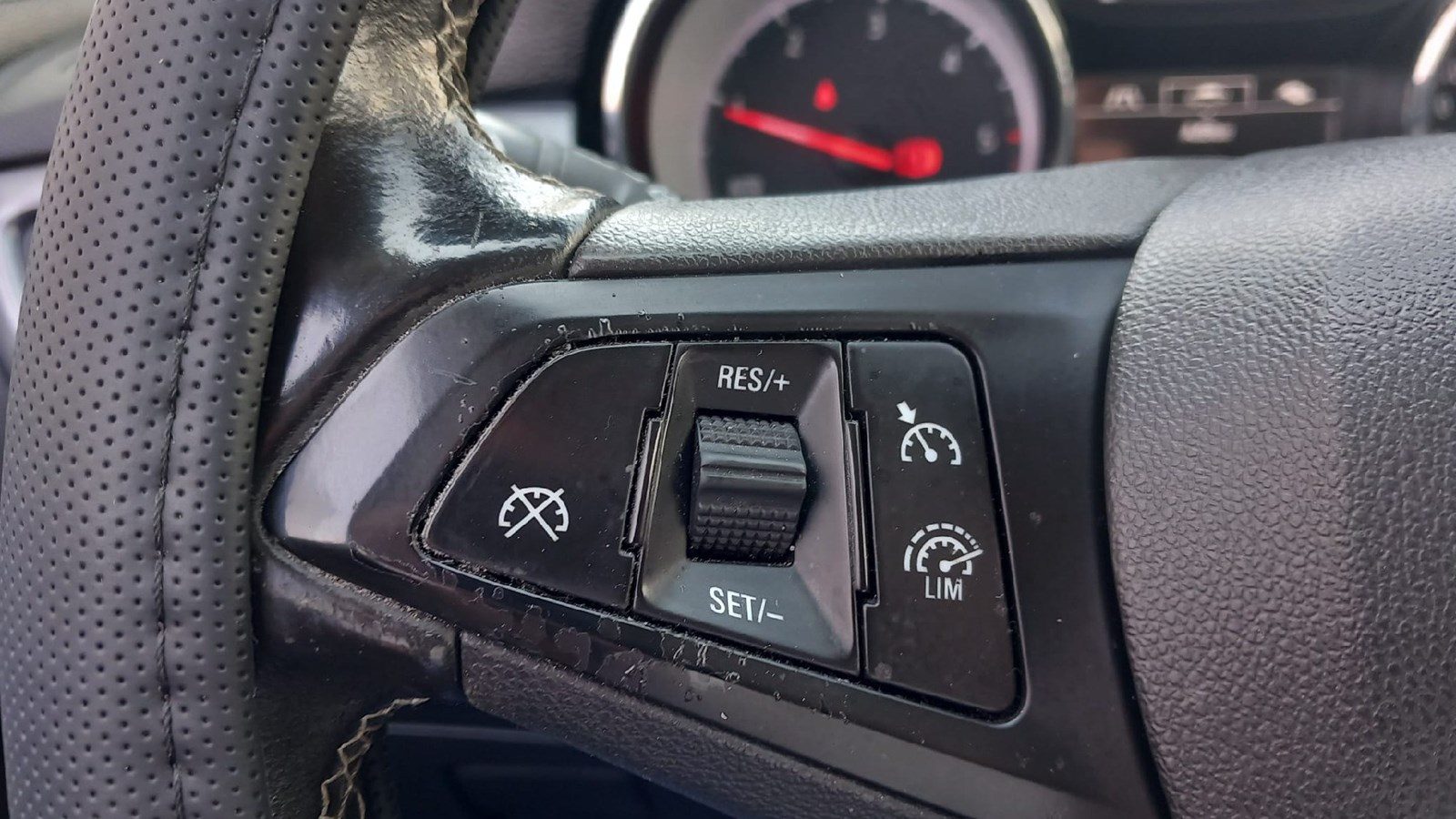 2020 Opel Astra — fotografija 22