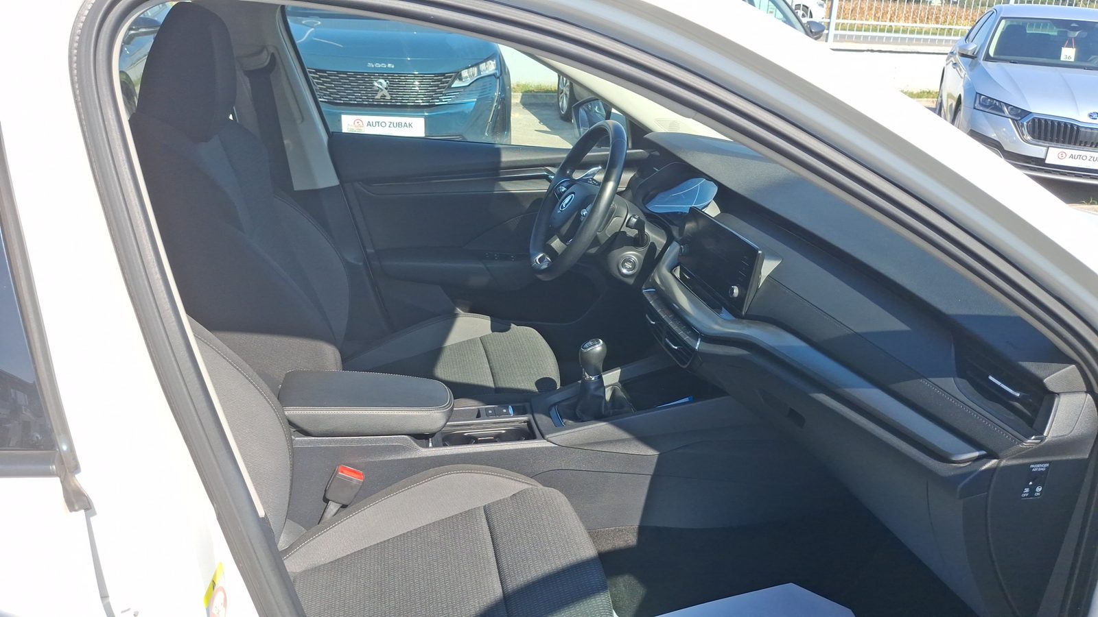 2021 Škoda Octavia — fotografija 9
