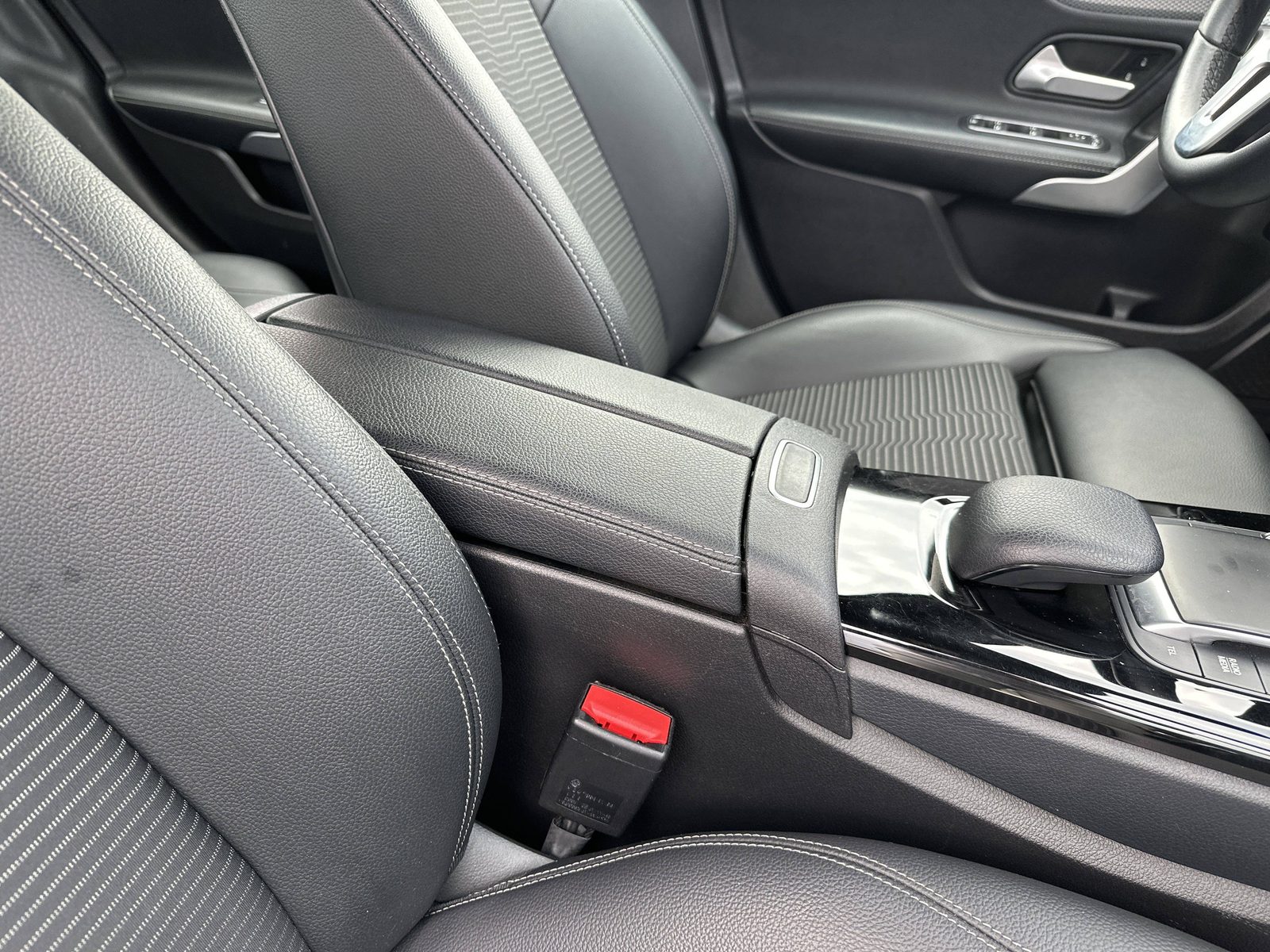 2021 Mercedes-Benz A-klasa — fotografija 24