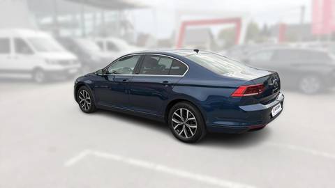 2021 Volkswagen Passat — sličica 5