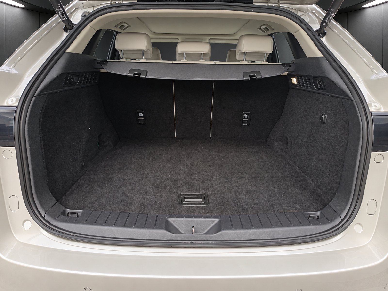 2024 Mazda CX-60 — fotografija 12