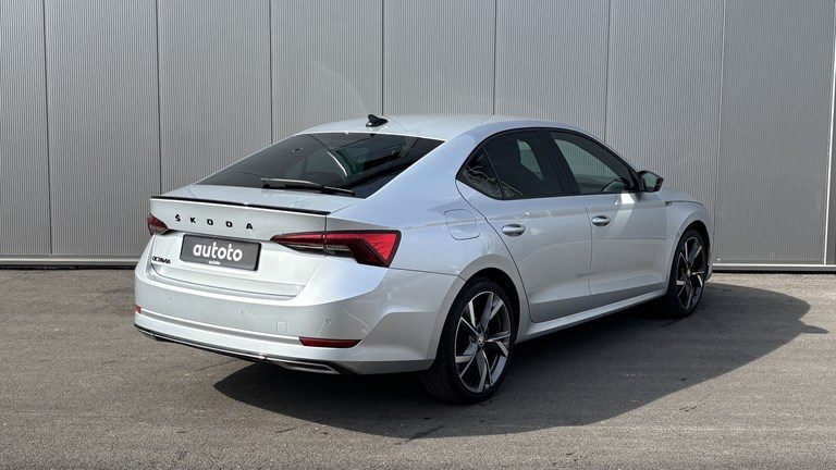 2022 Škoda Octavia — fotografija 3