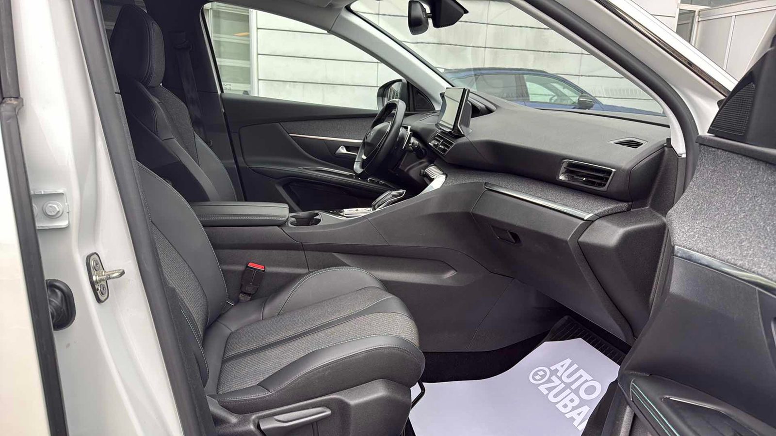 2022 Peugeot 5008 — fotografija 9