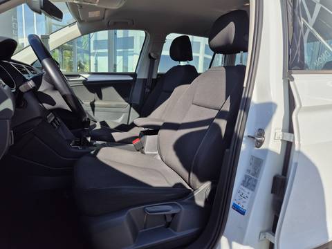 2016 Volkswagen Tiguan — sličica 9