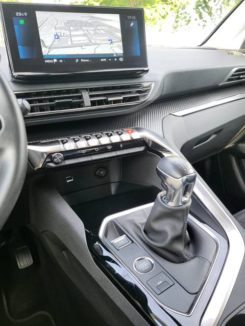 2022 Peugeot 3008 — sličica 16