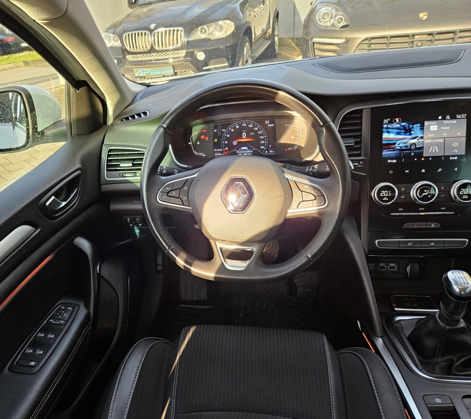 2022 Renault Megane — fotografija 14
