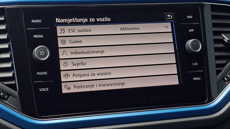 2019 Volkswagen T-Roc — fotografija 11