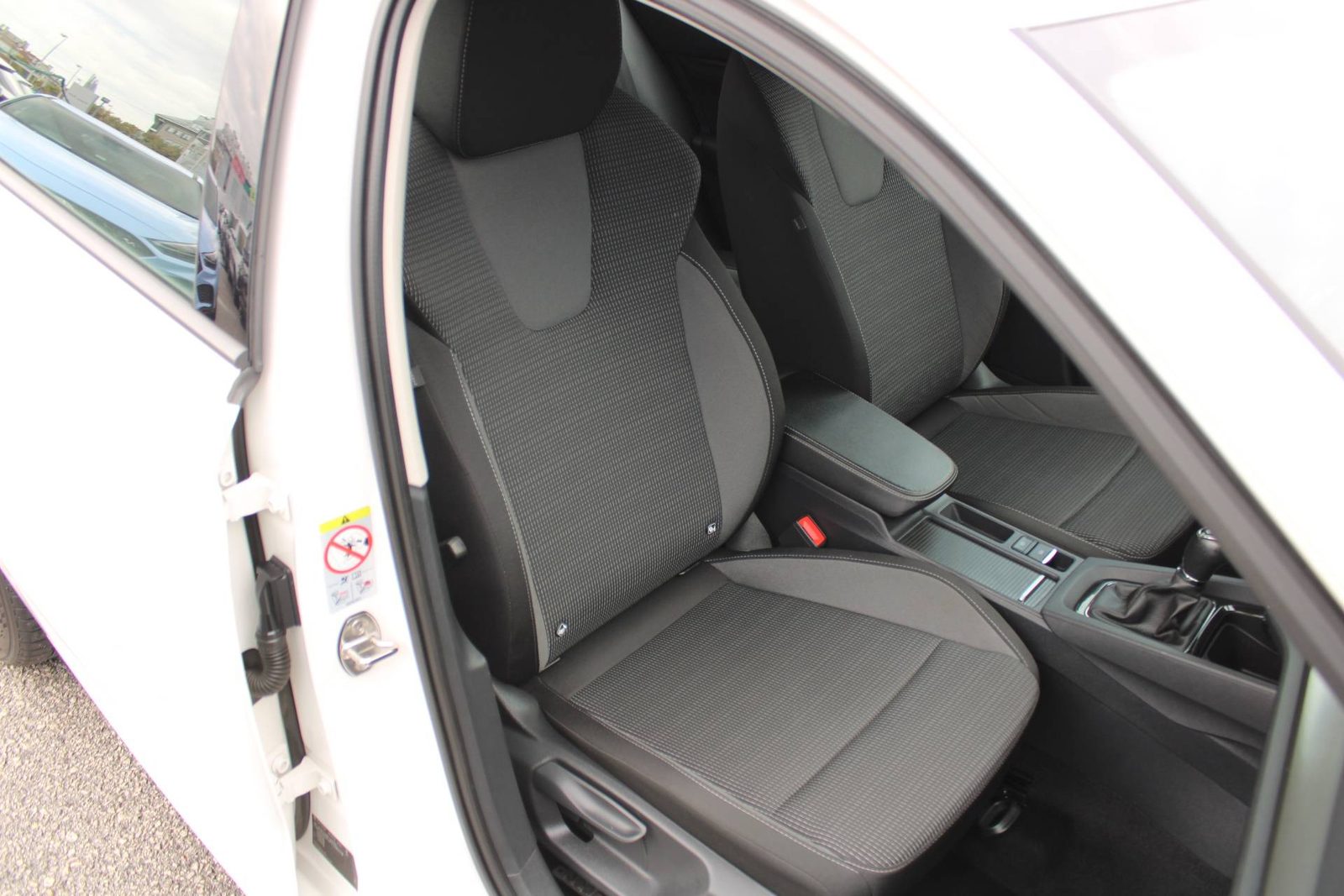 2023 Škoda Octavia Combi — fotografija 12