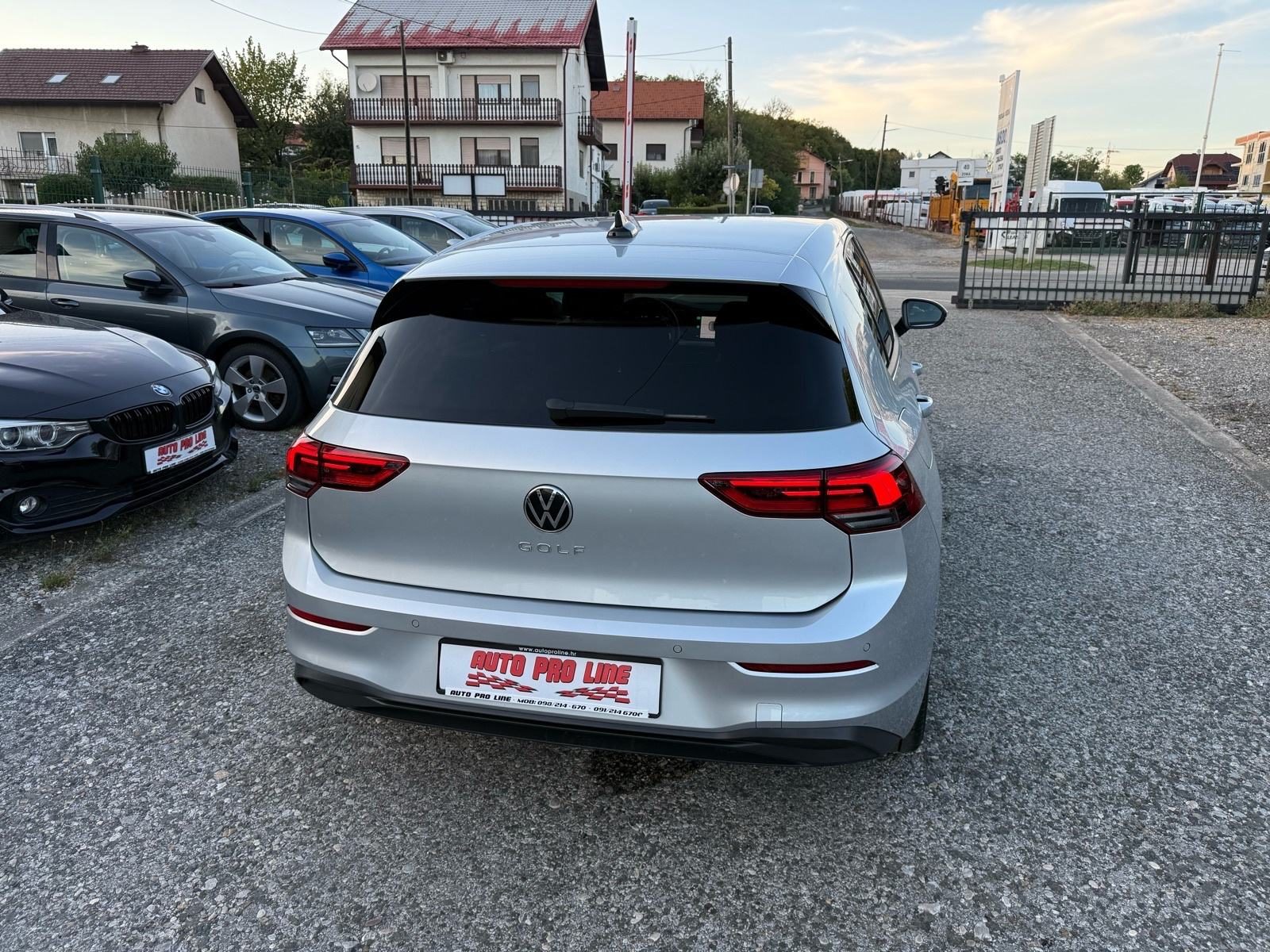 2023 Volkswagen Golf — fotografija 4
