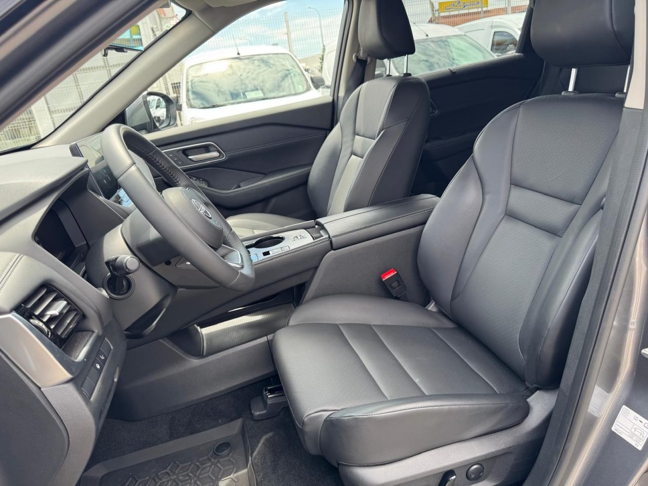 2025 Nissan X-Trail — fotografija 10