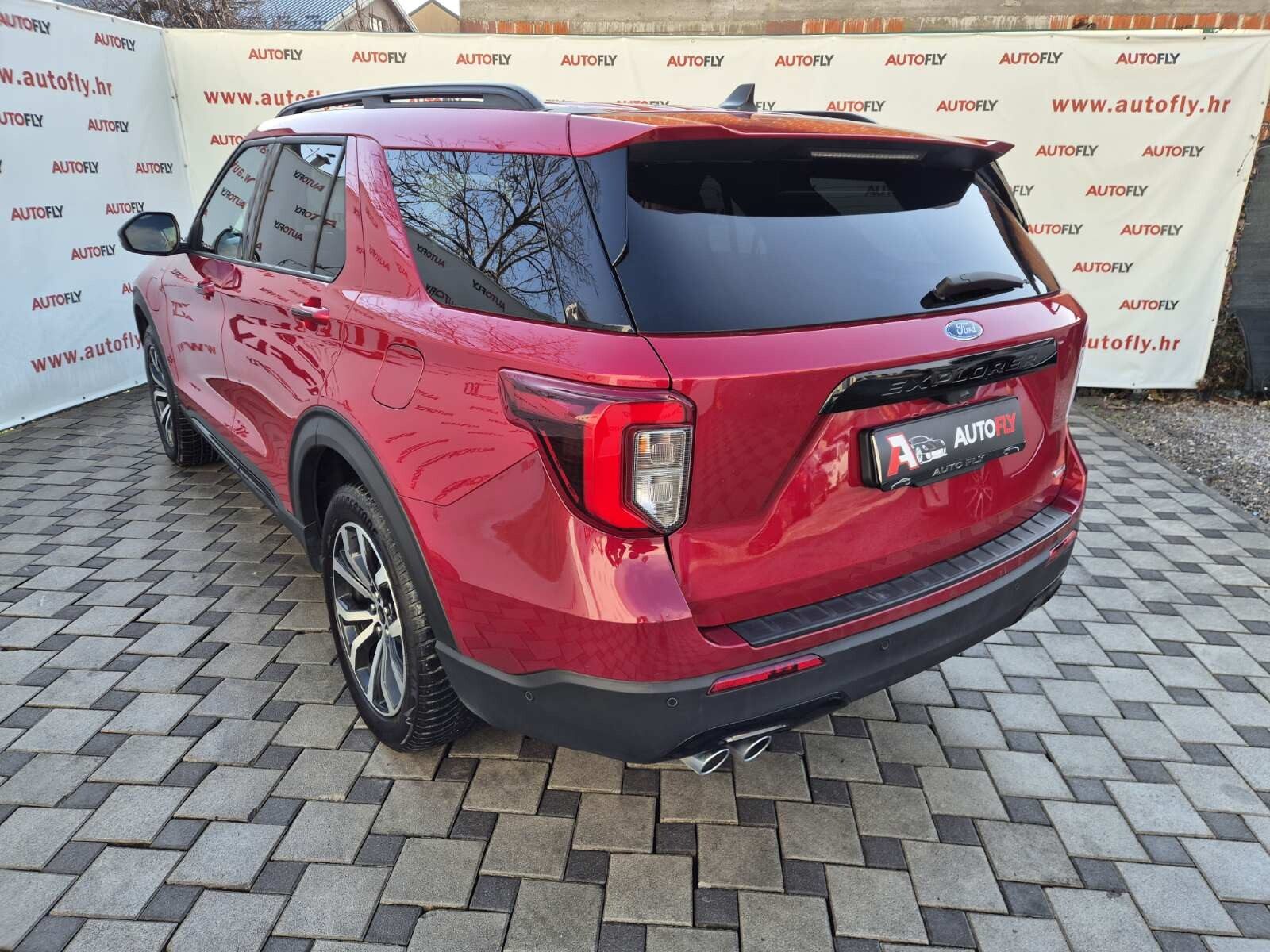 2023 Ford Explorer ST-Line — fotografija 6