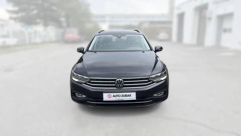 2022 Volkswagen Passat — sličica 2