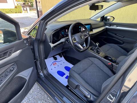 2020 Volkswagen Golf — sličica 8
