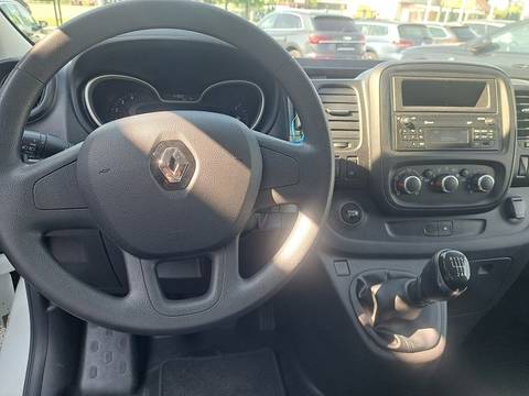 2019 Renault Trafic — sličica 14