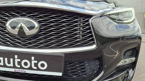 2017 Infiniti Q30 — sličica 24