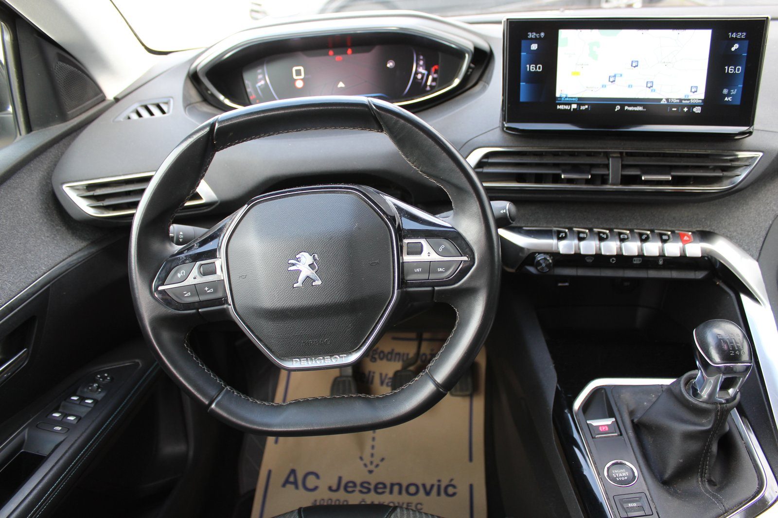 2022 Peugeot 5008 — fotografija 10