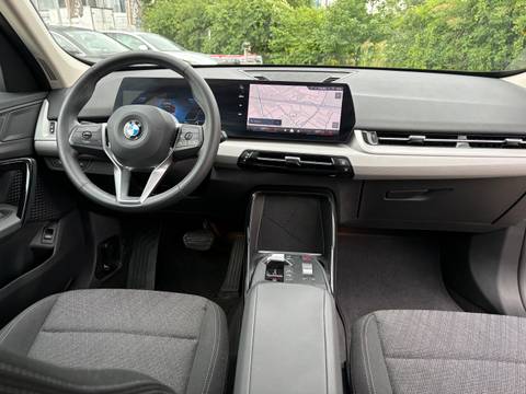 2024 BMW X1 — sličica 16