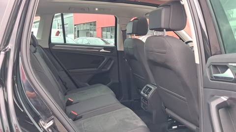 2021 Volkswagen Tiguan — sličica 10