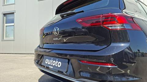 2023 Volkswagen Golf — sličica 28
