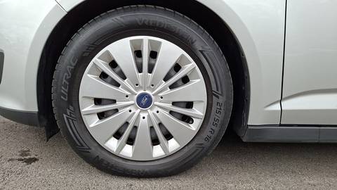 2017 Ford C-max — sličica 23