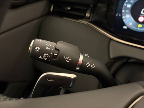 2025 Land Rover Range Rover Evoque — sličica 25
