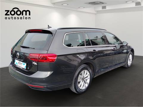 2021 Volkswagen Passat — sličica 3