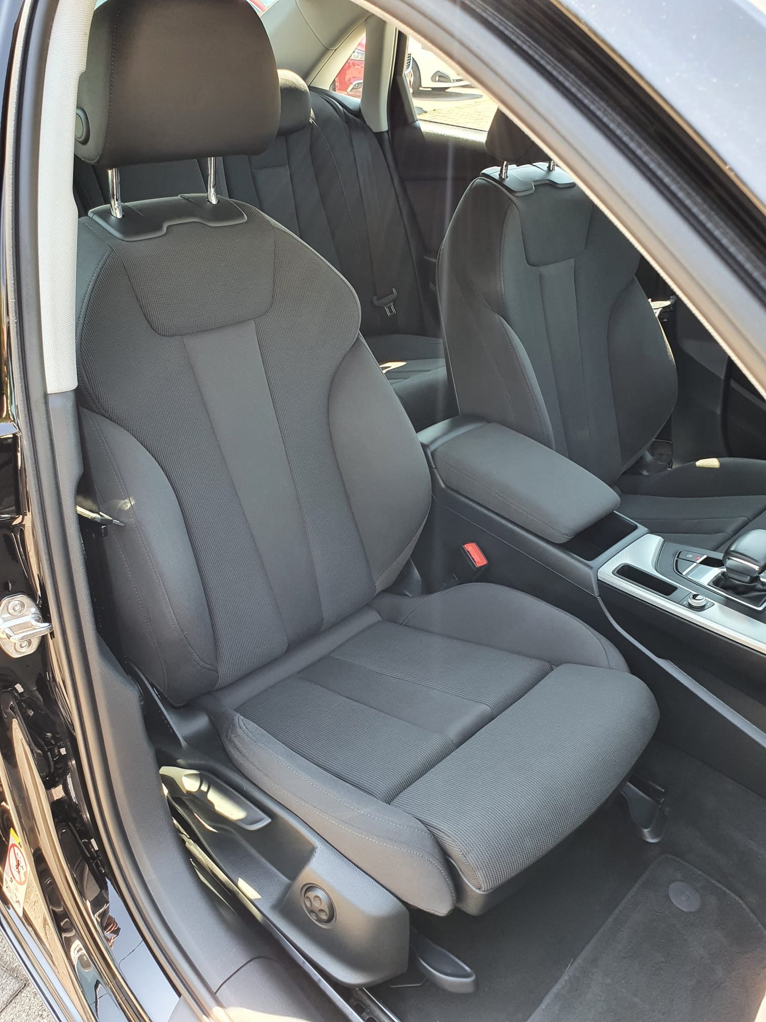 2018 Audi A4 — fotografija 12