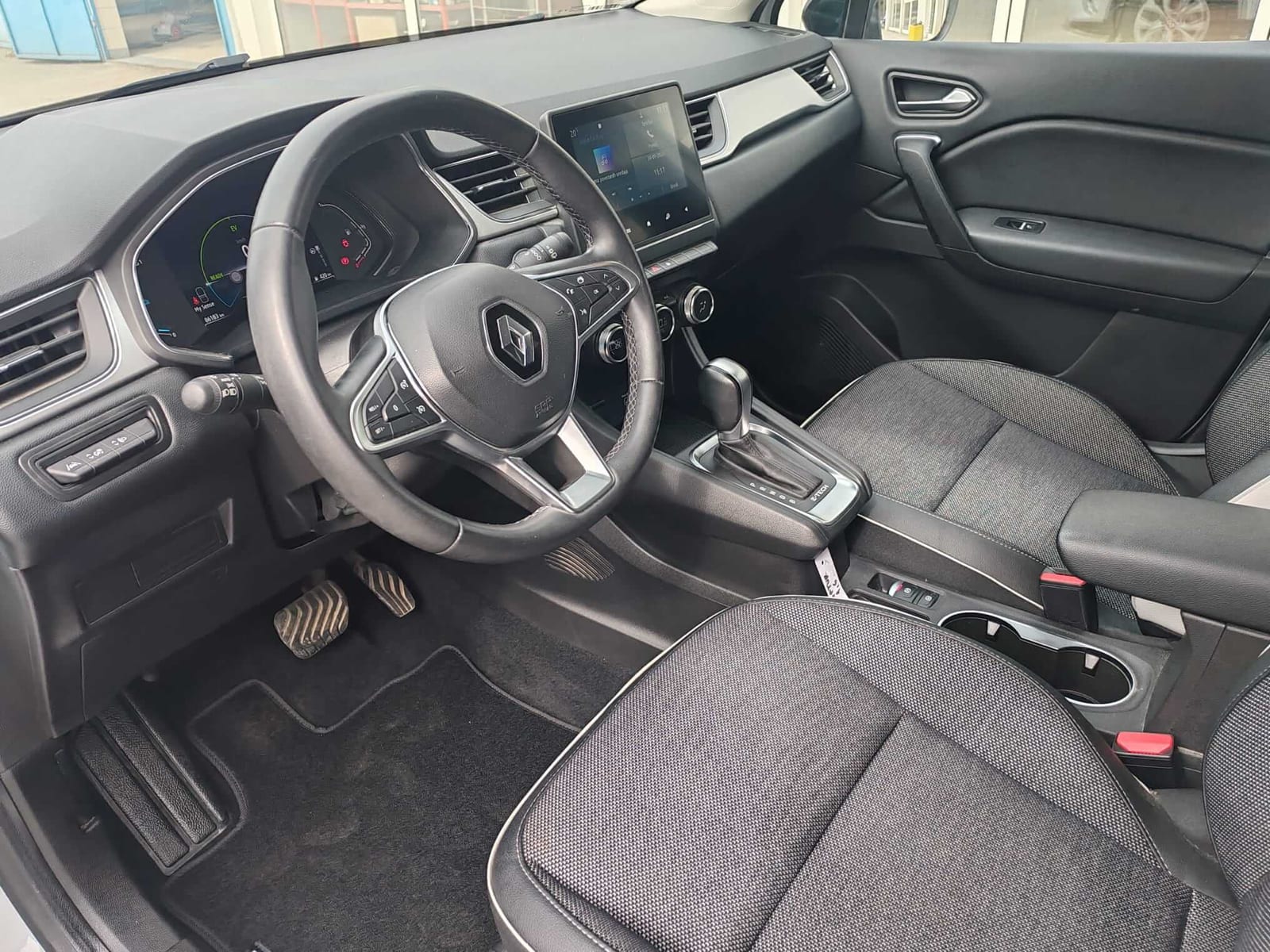 2022 Renault Captur — fotografija 6