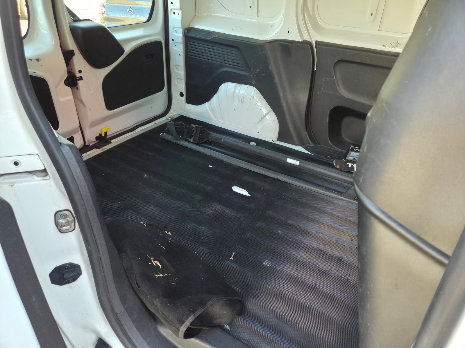 2020 Opel Combo — fotografija 12