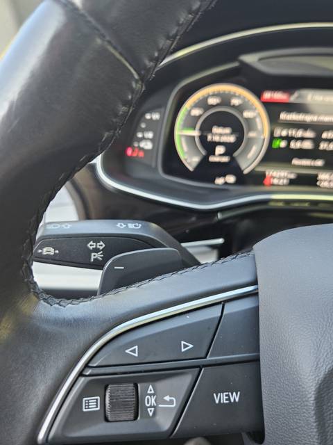 2021 Audi Q7 — sličica 12