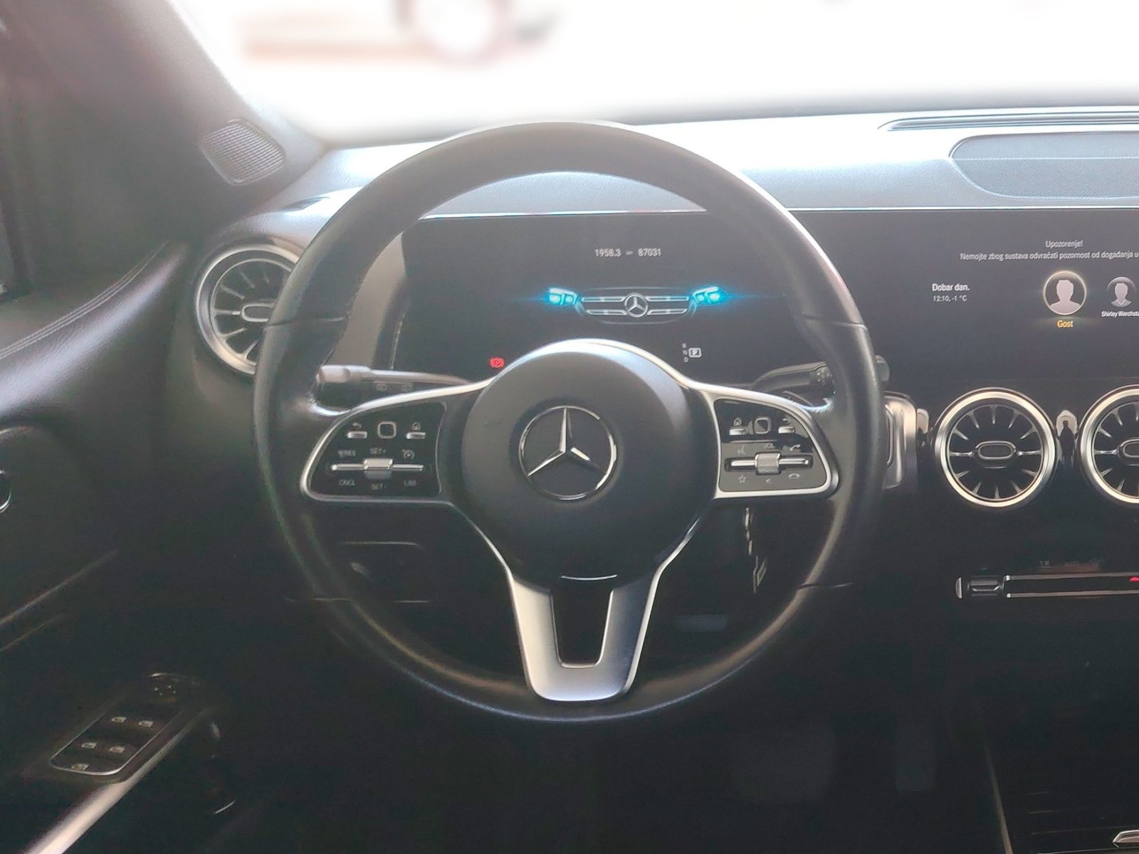 2023 Mercedes-Benz GLB — fotografija 15