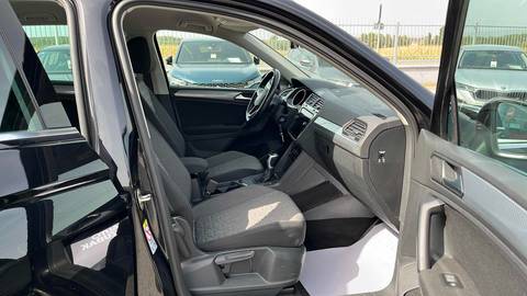 2022 Volkswagen Tiguan — sličica 10