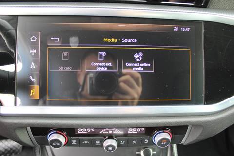 2019 Audi Q3 — sličica 19