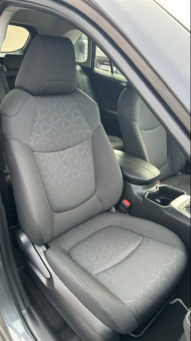 2022 Toyota RAV4 — fotografija 18