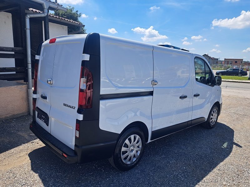 2020 Renault Trafic — fotografija 4