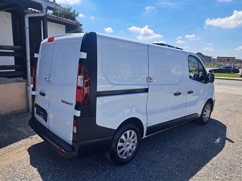 2020 Renault Trafic — sličica 4