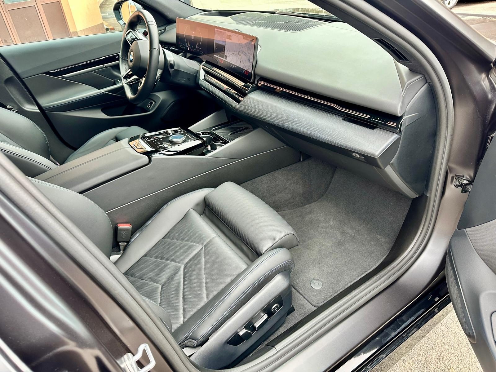 2024 BMW Serija 5 — fotografija 10