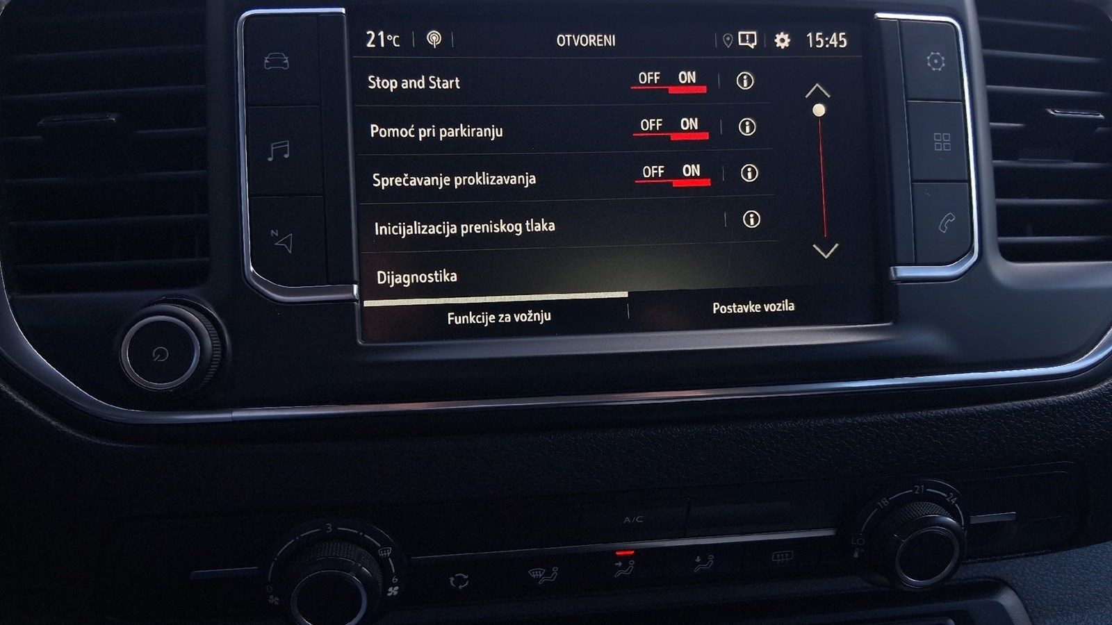2021 Opel Vivaro — fotografija 22